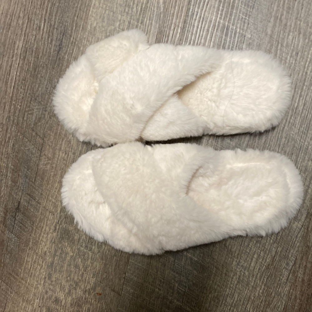 Brand new size 5-6 small
